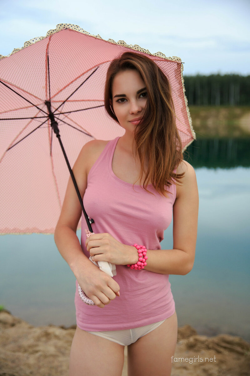 Виктория, 22